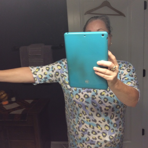 🫐  Colorful animal print short sleeve top - Picture 14 of 14